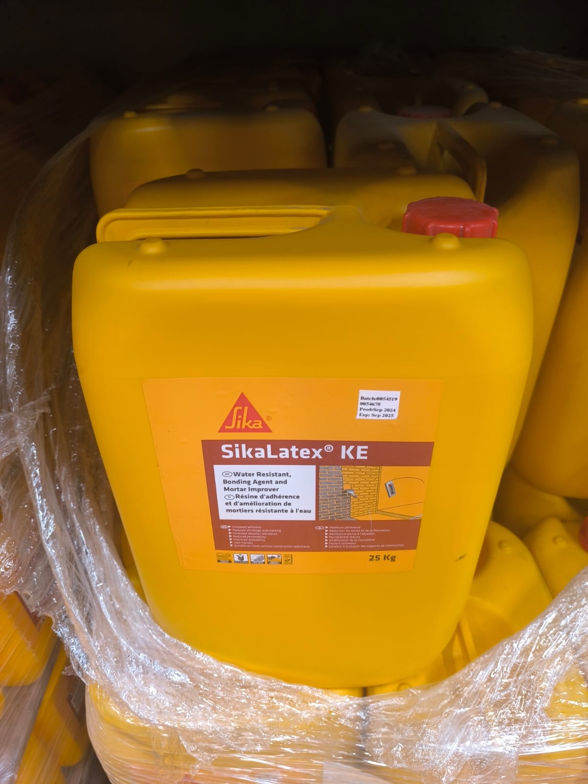 Sika Latex® – High-Performance Bonding & Waterproofing Admixture